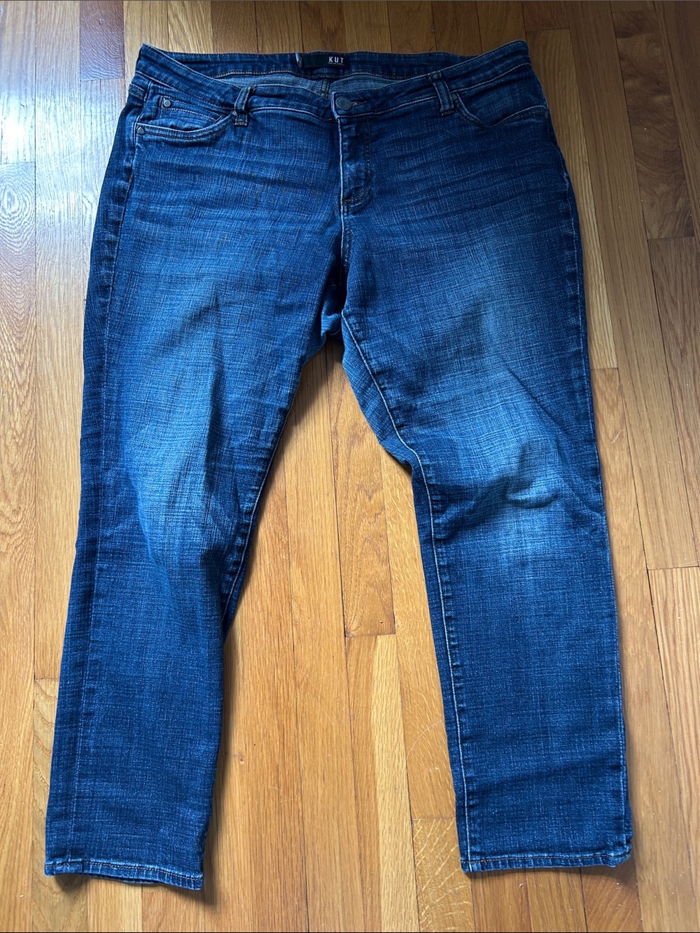Kut from the Kloth Women's Straight Leg Jeans in Dark Blue Wash